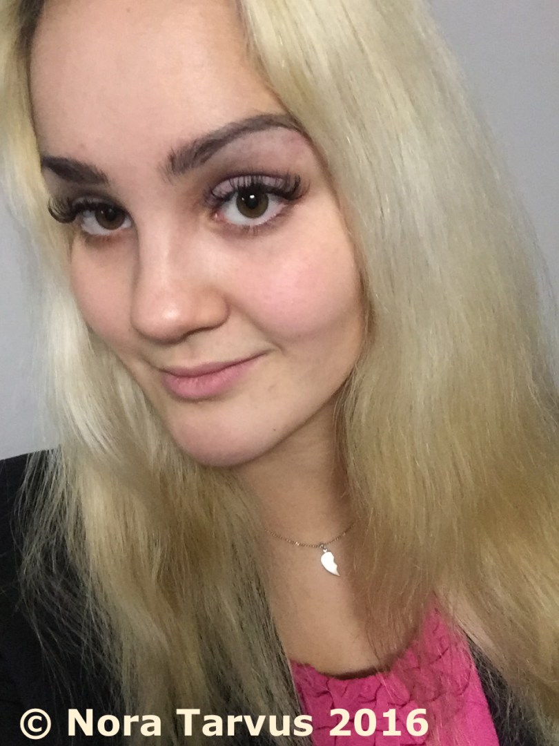 BlondePinkMakeUpandOutfit454 kopio