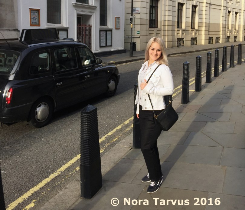 BusinessCasualMusicalOutfit871