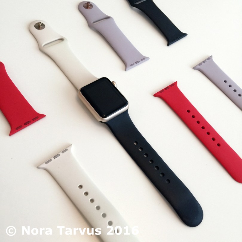 AppleWatchSportGoldBands339