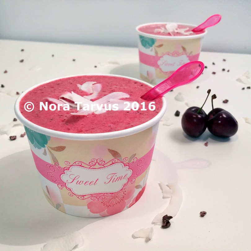 CherryRaspberryCoconutCacaoSmoothieBowl-1