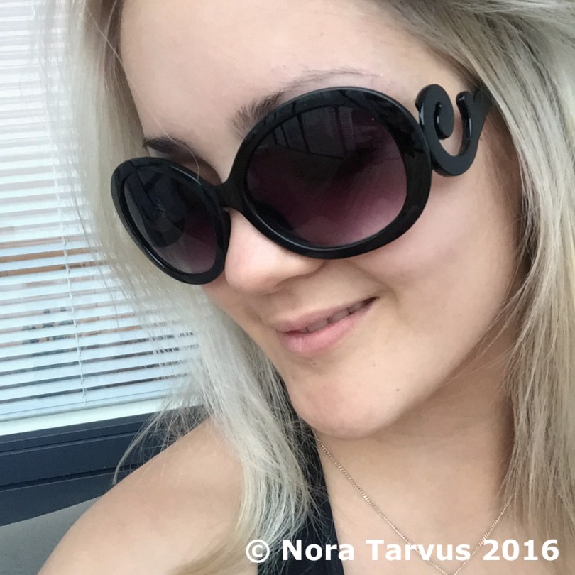 OnePoundSunglasses640