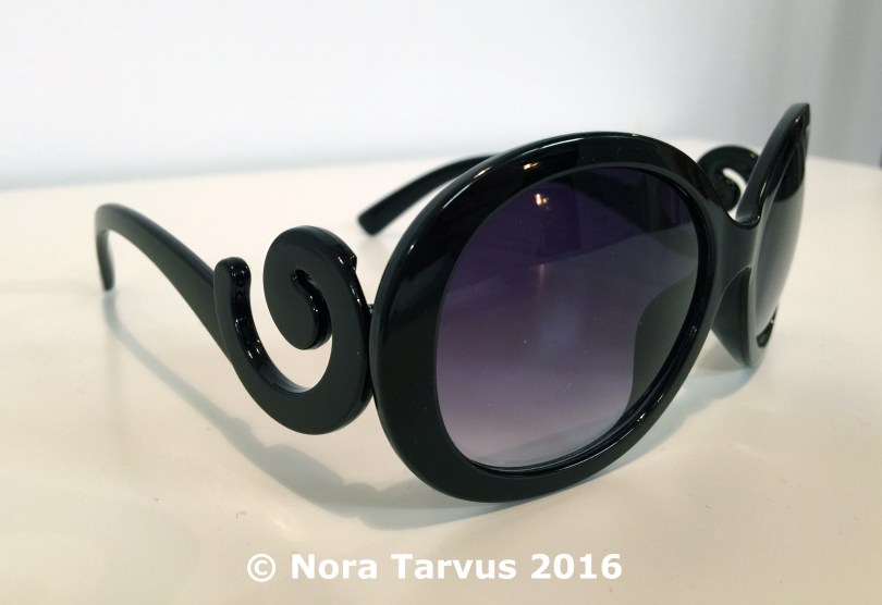 OnePoundSunglasses653