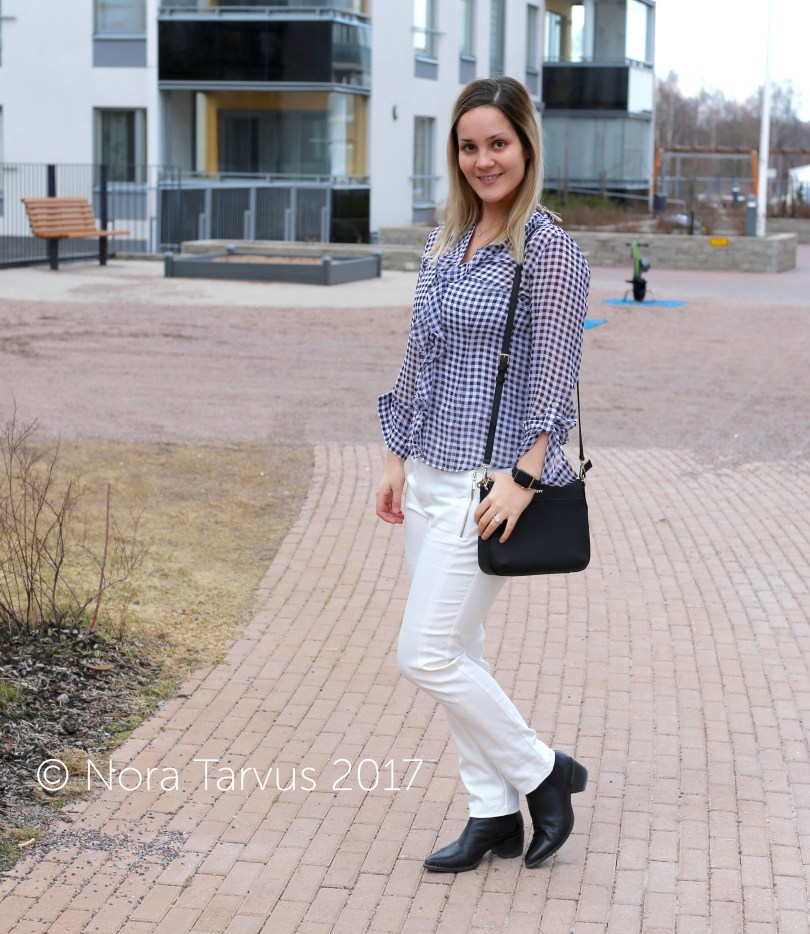 CasualBlackandWhiteOOTD08