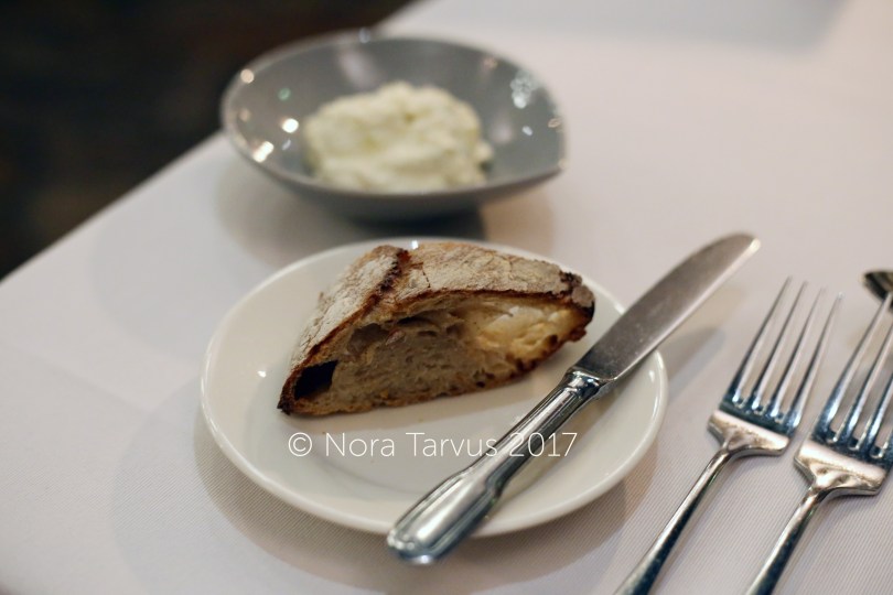 MustaHaerkaeReviewKuopio10b