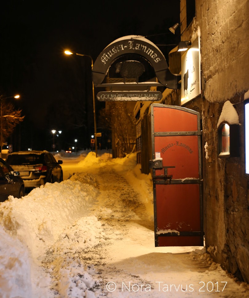 MustaHaerkaeReviewKuopio17b