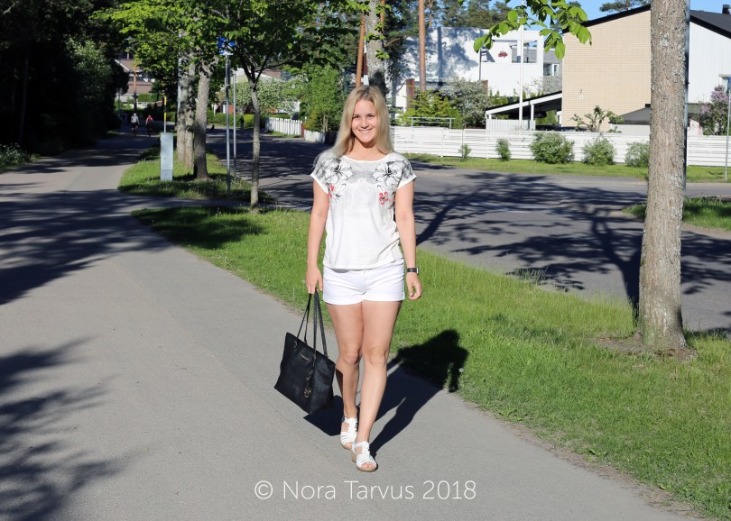 SummerOutfitWhite3copy