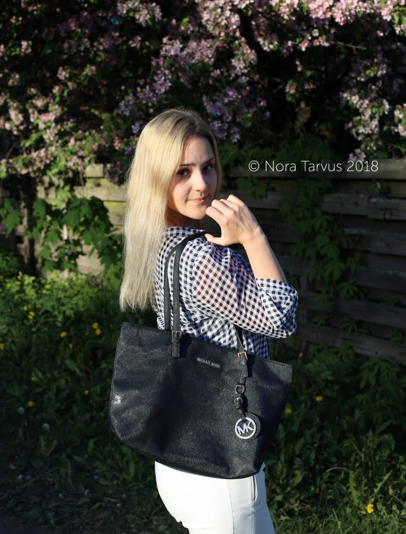 BlackWhiteSummerCasual1