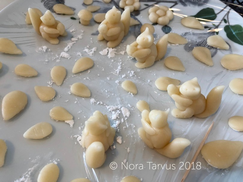 Fall Cake Inspiration - Squirrel Cake75