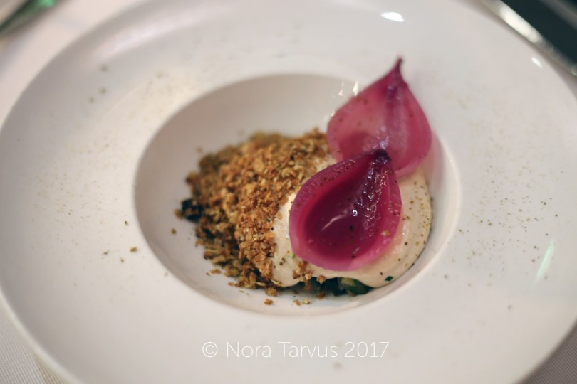 MustaHaerkaeReviewKuopio9b